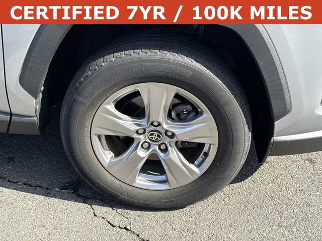 Used 2023 Toyota RAV4 XLE AWD/4WD image 7