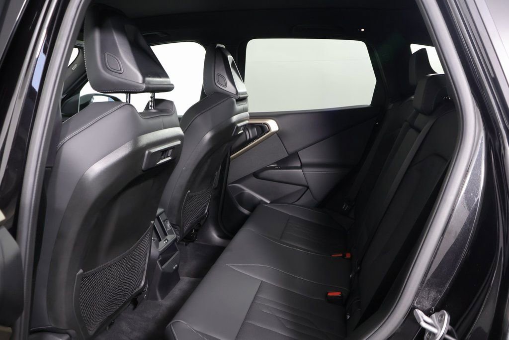 Used 2025 BMW X3 xDrive30i w/ Convenience Package image 11