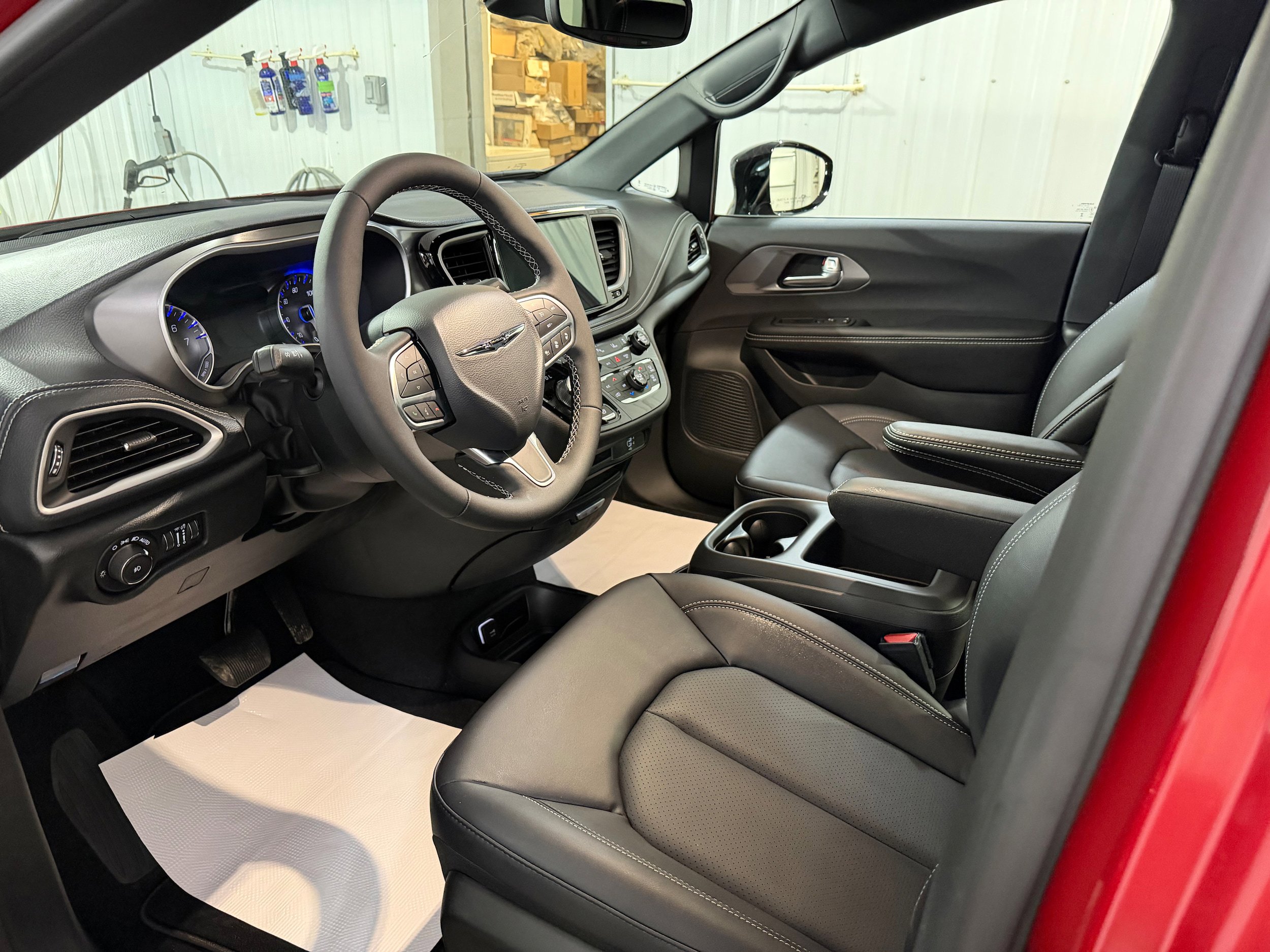 New 2026 Chrysler Pacifica Select AWD/4WD image 8