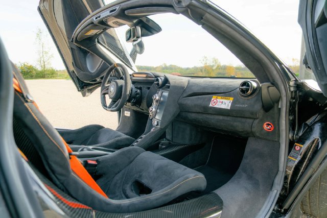 Used 2022 McLaren 765LT RWD image 44