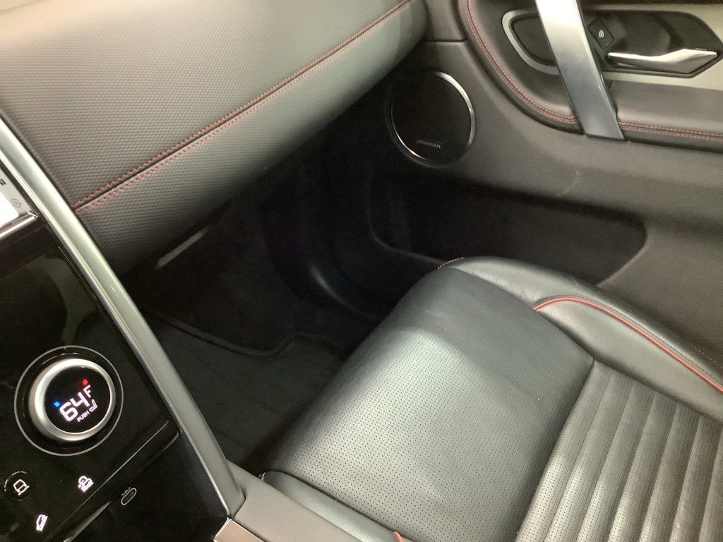 Used 2021 Land Rover Discovery Sport SE R-Dynamic image 25