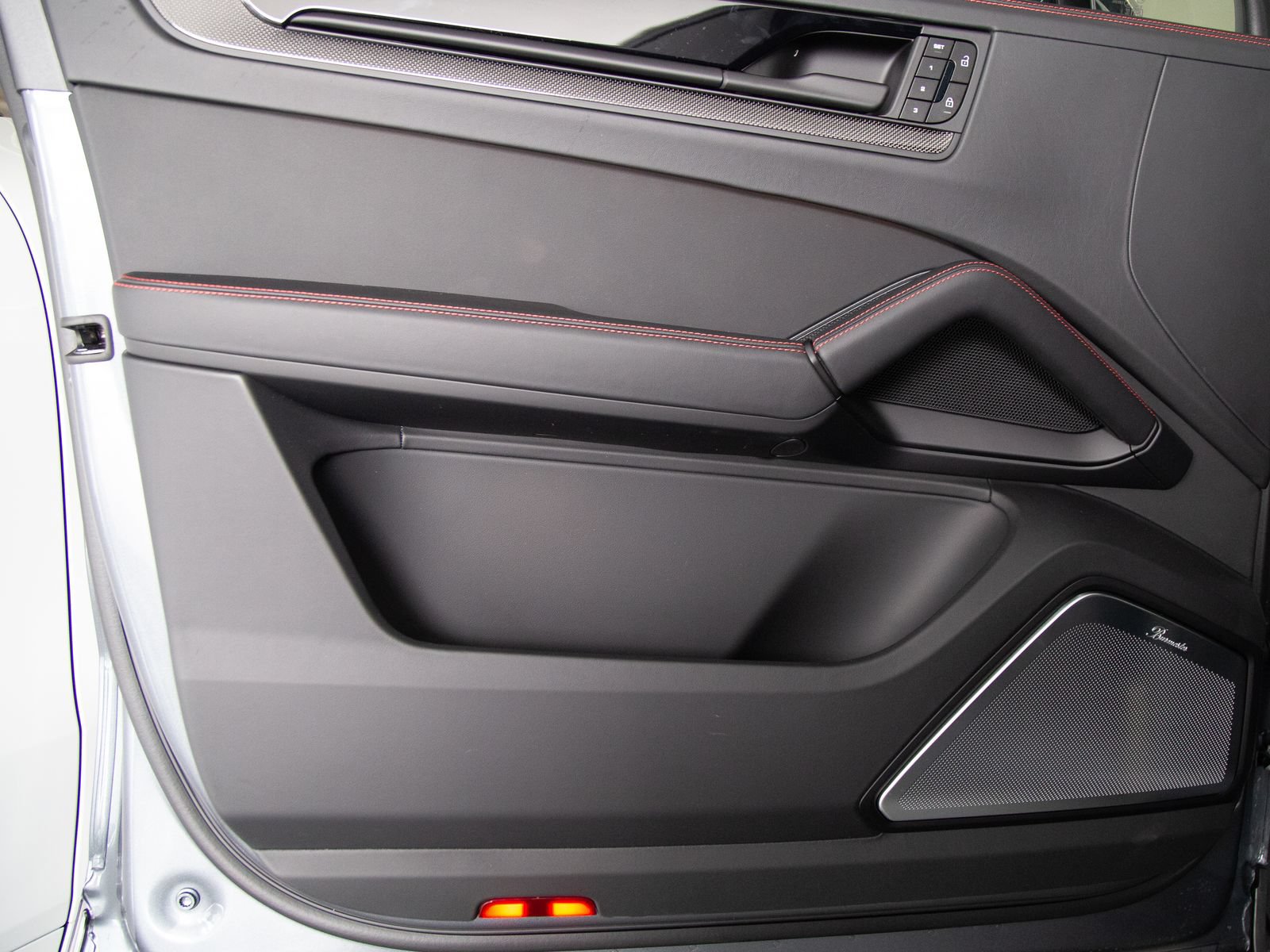 New 2026 Porsche Cayenne GTS AWD/4WD image 14