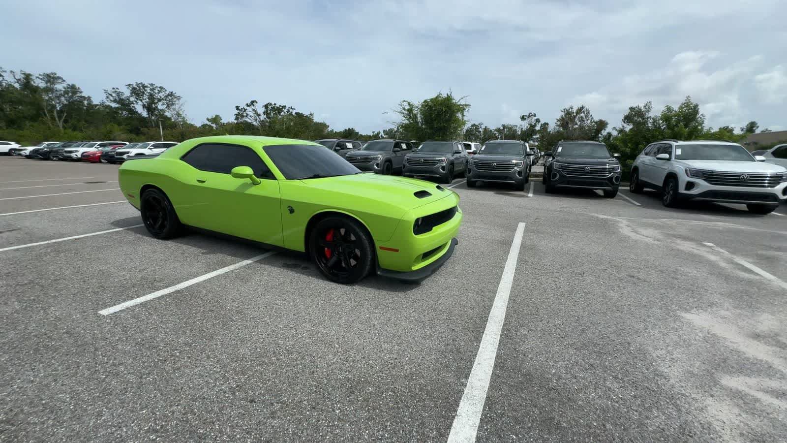 Used 2023 Dodge Challenger SRT Hellcat w/ Driver Convenience Group RWD image 2