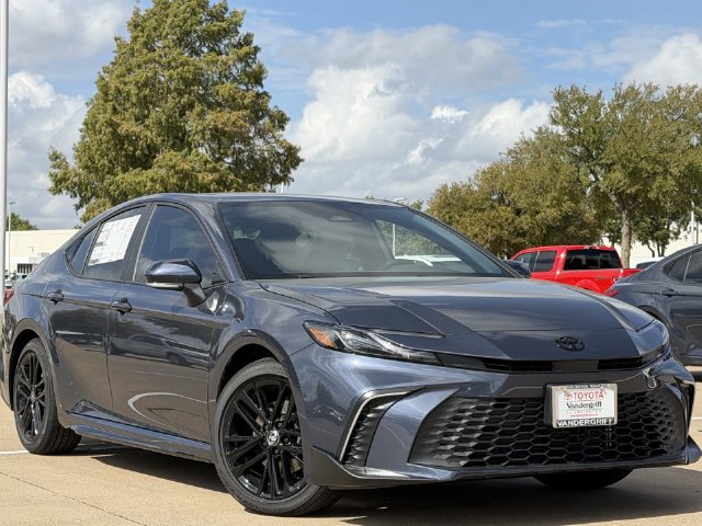 New 2026 Toyota Camry SE w/ Convenience Package FWD image 2