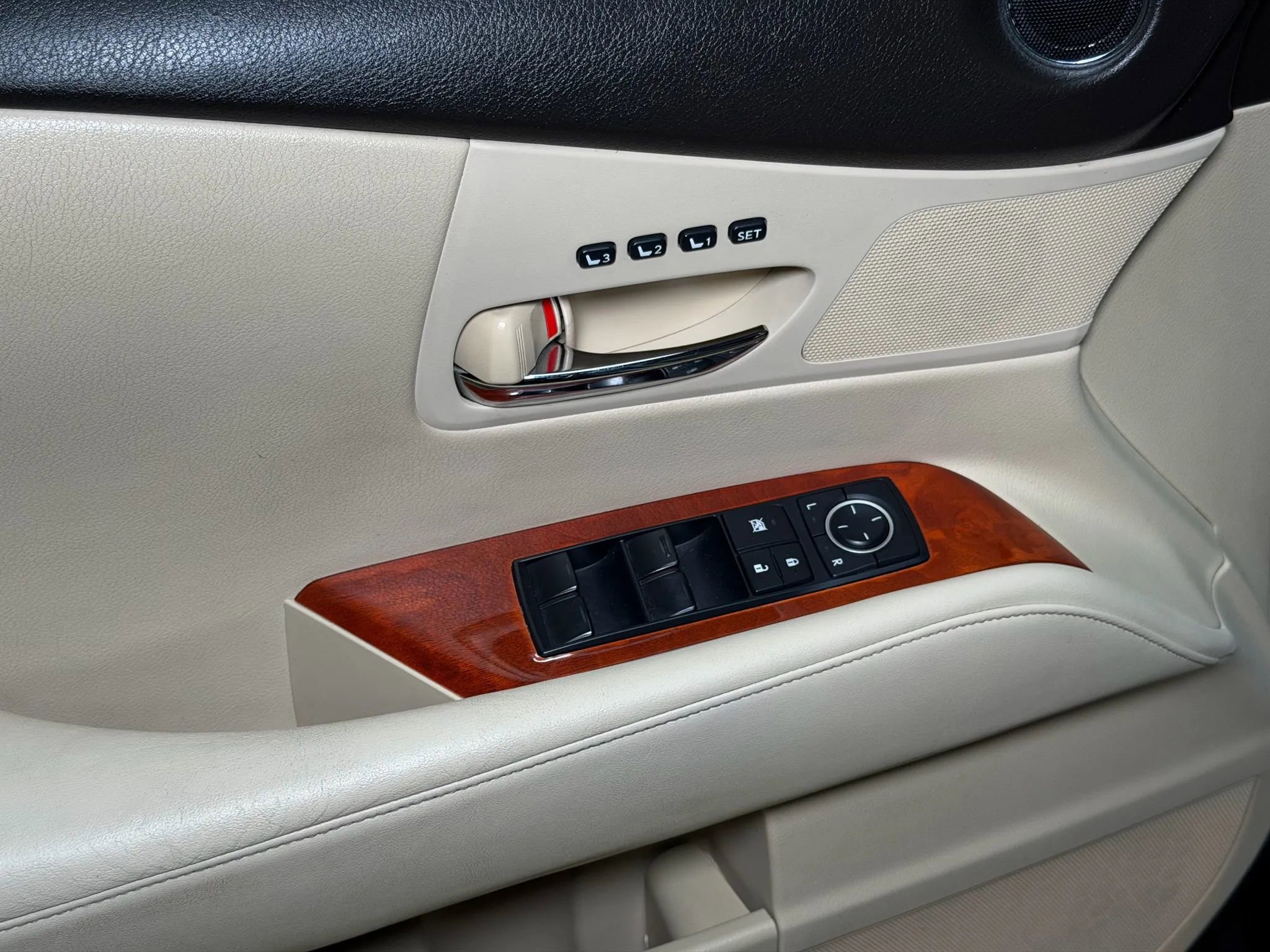 Used 2010 Lexus RX 350 2WD image 36