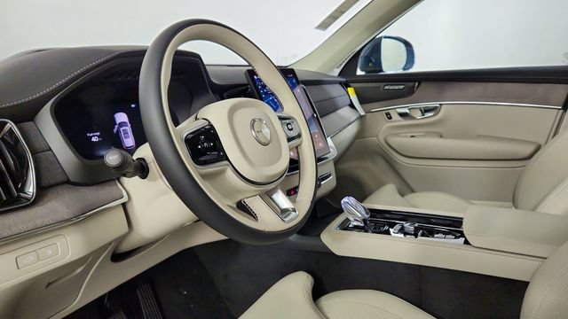 New 2026 Volvo XC90 T8 Ultra w/ Protection Package Premier AWD/4WD image 12