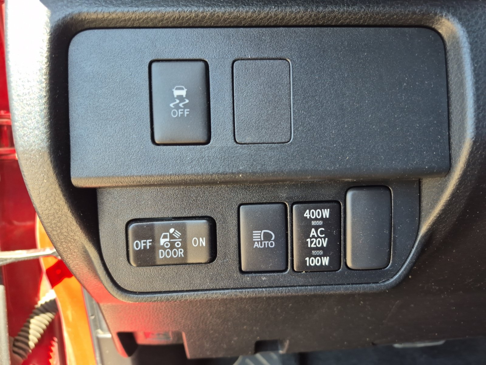 Certified 2023 Toyota Tacoma TRD Off-Road AWD/4WD image 33