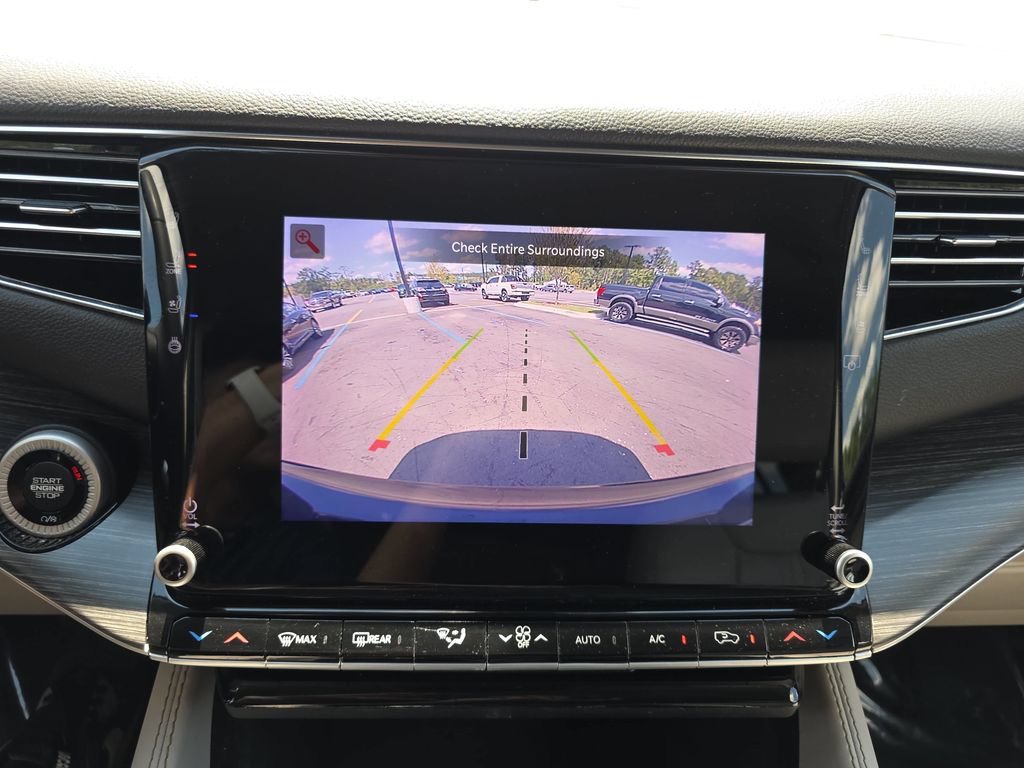 Used 2023 Jeep Wagoneer L Series III RWD image 23