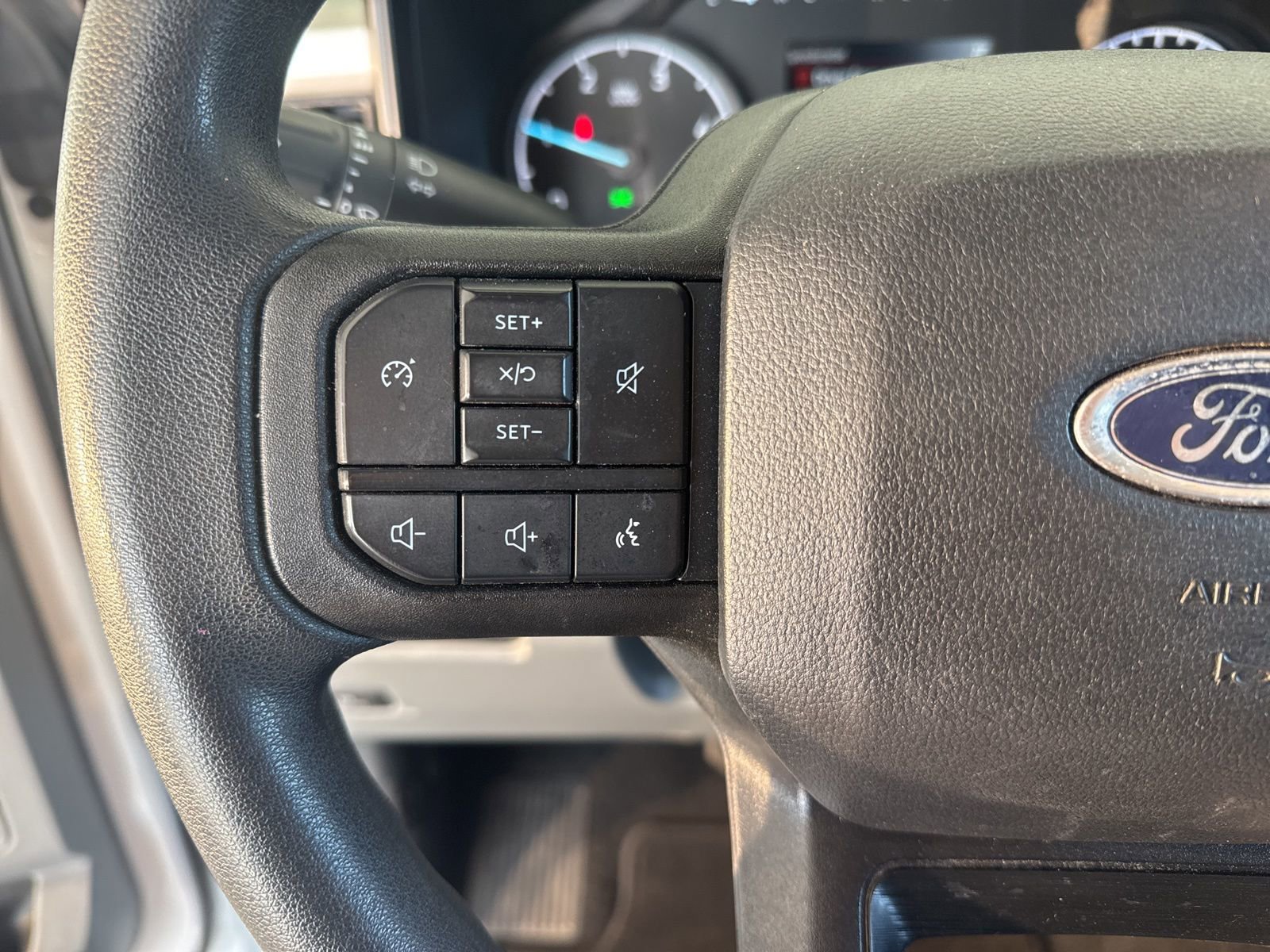 Used 2025 Ford F250 XLT image 23