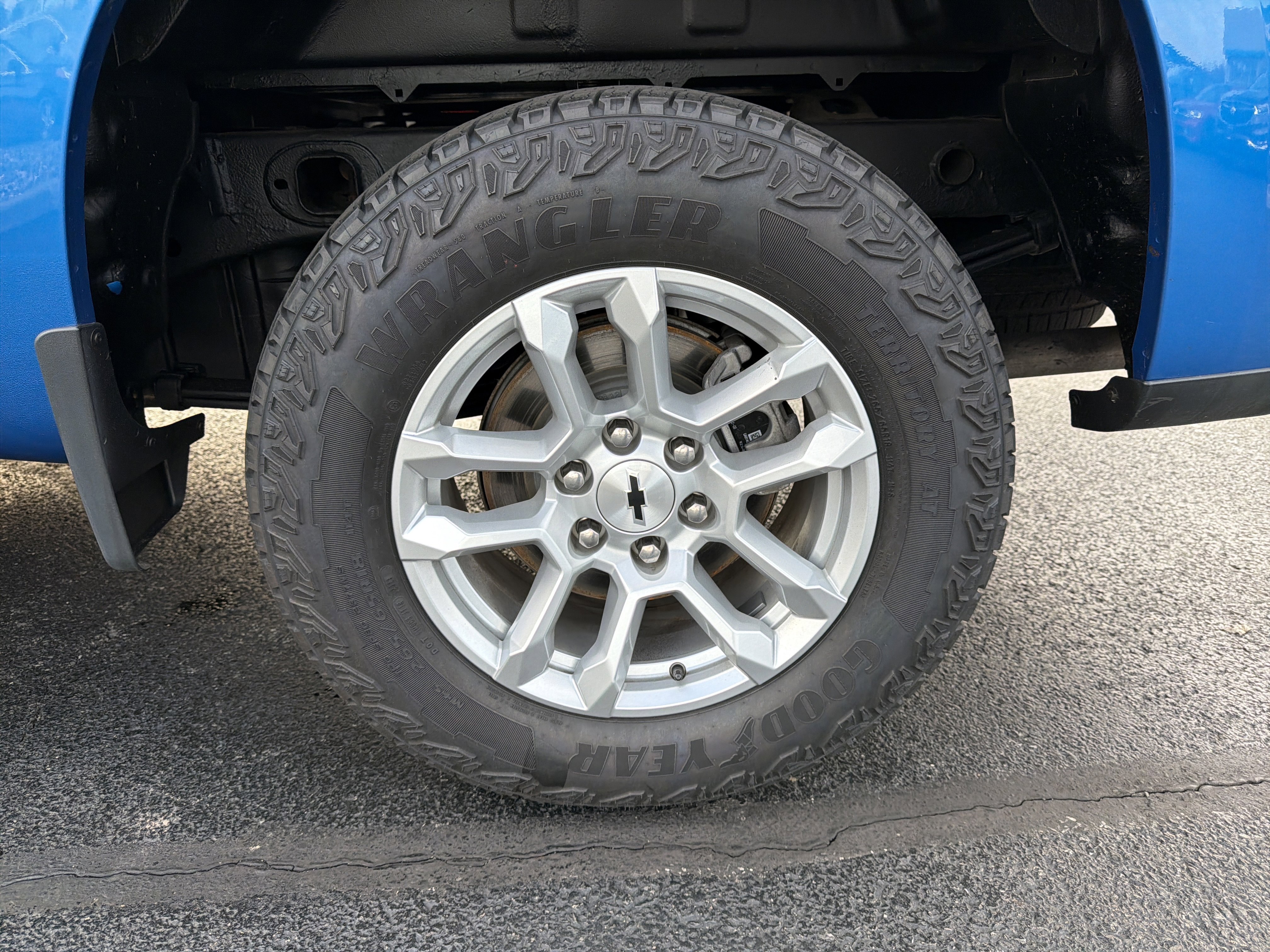 Certified 2023 Chevrolet Silverado 1500 RST w/ Z71 Off-Road Package image 31