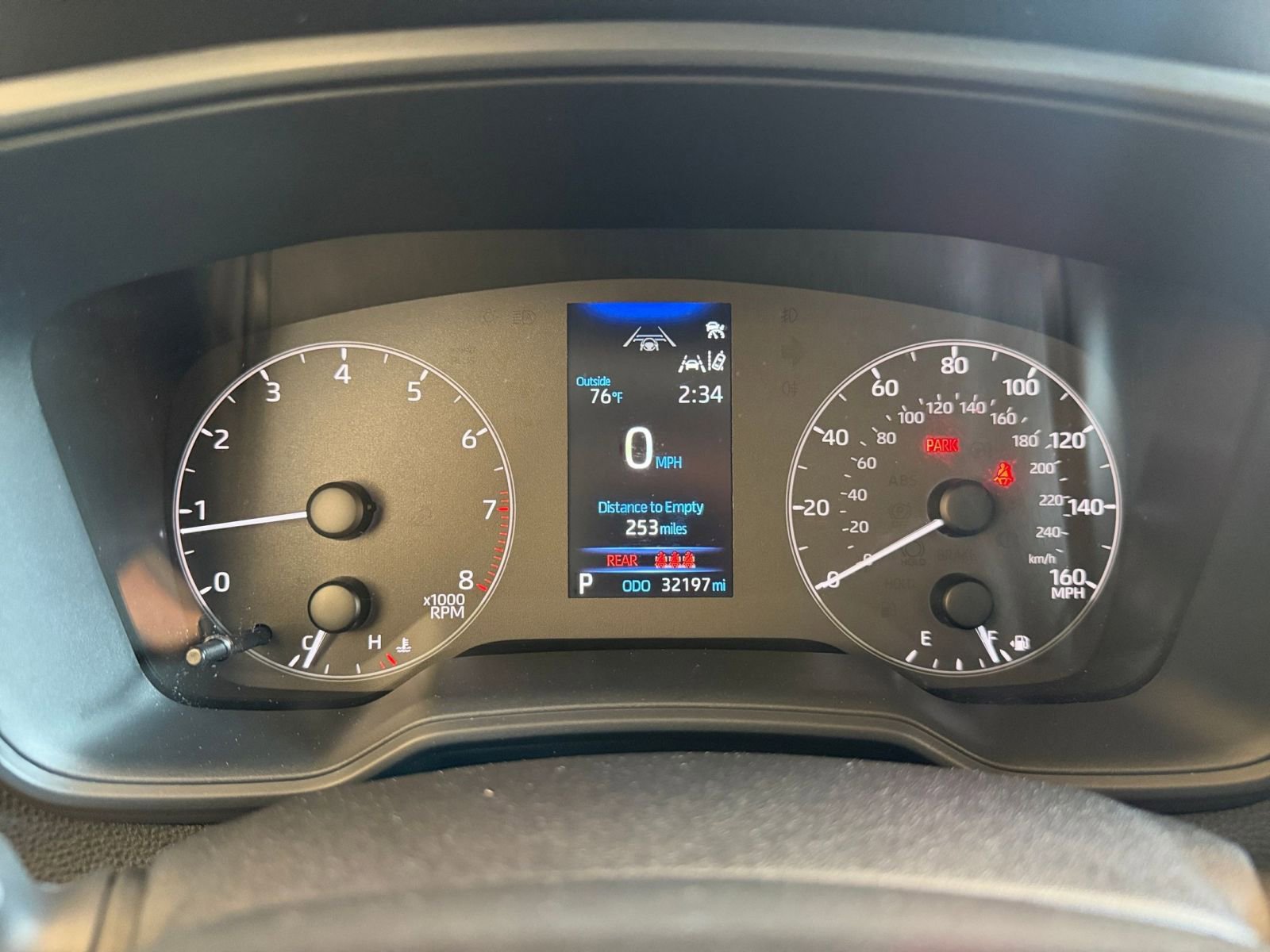 Used 2025 Toyota Corolla Cross LE image 35