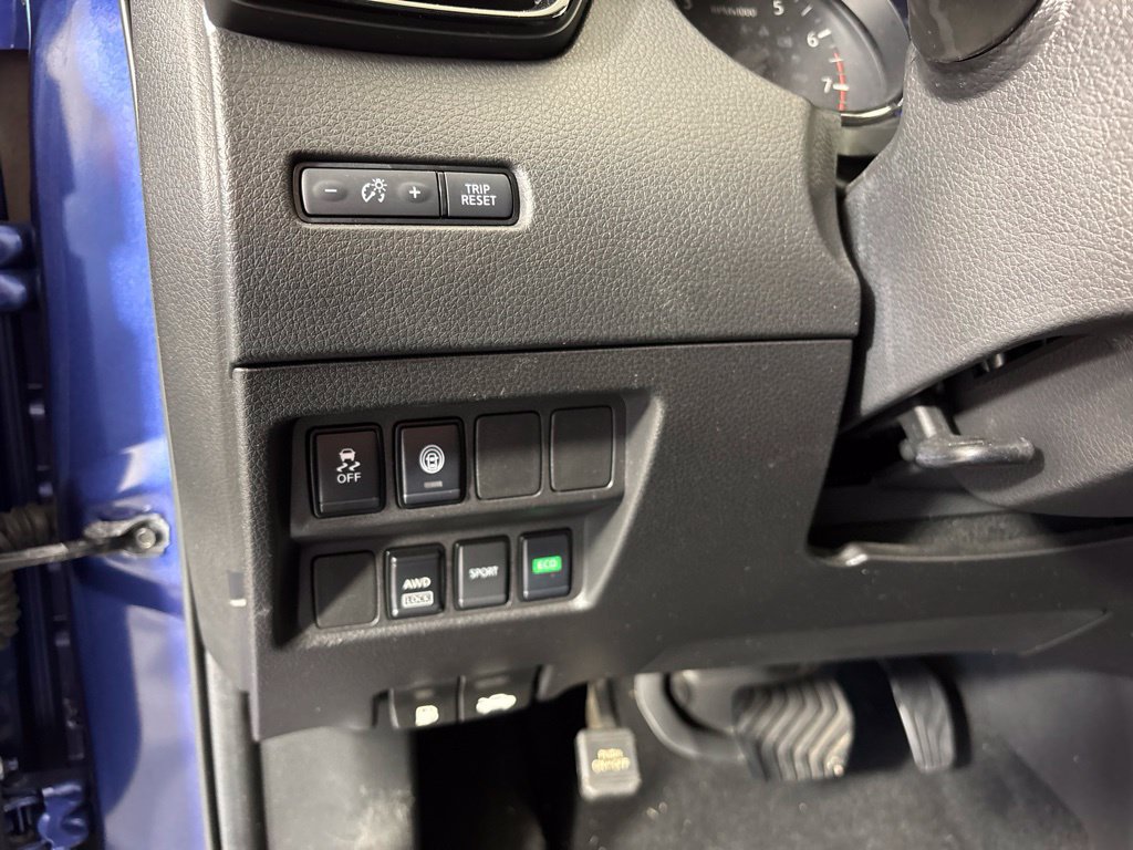 Used 2022 Nissan Rogue Sport S AWD/4WD image 30