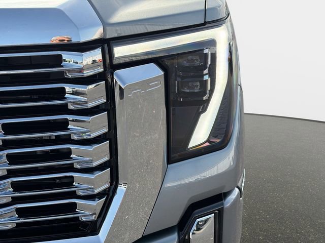 New 2026 GMC Sierra 2500 Denali w/ Denali Reserve Package image 9