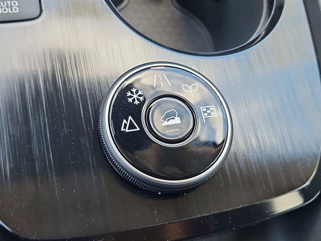 New 2026 Nissan Rogue SV image 9