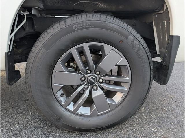 Certified 2025 Nissan Frontier SV image 24