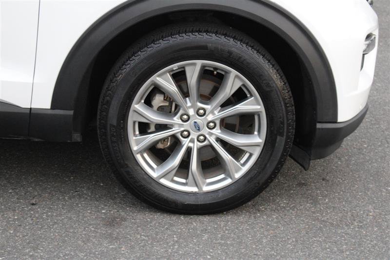 Used 2023 Ford Explorer Limited AWD/4WD image 10