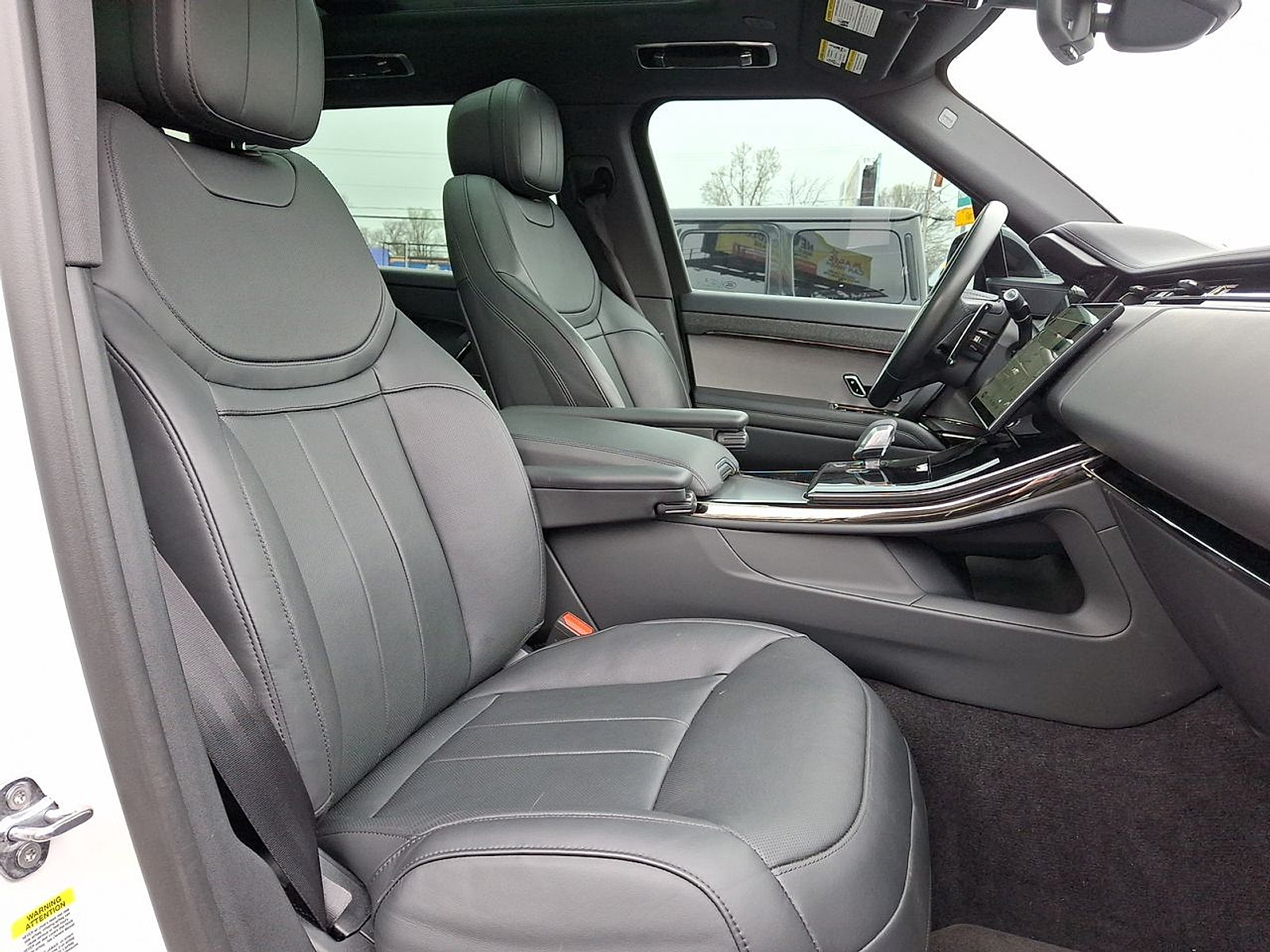 Certified 2024 Land Rover Range Rover Sport Dynamic SE AWD/4WD image 27