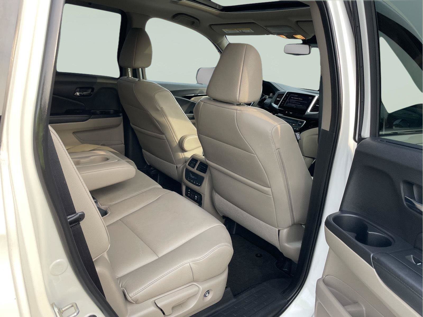 Used 2018 Honda Pilot Touring image 19