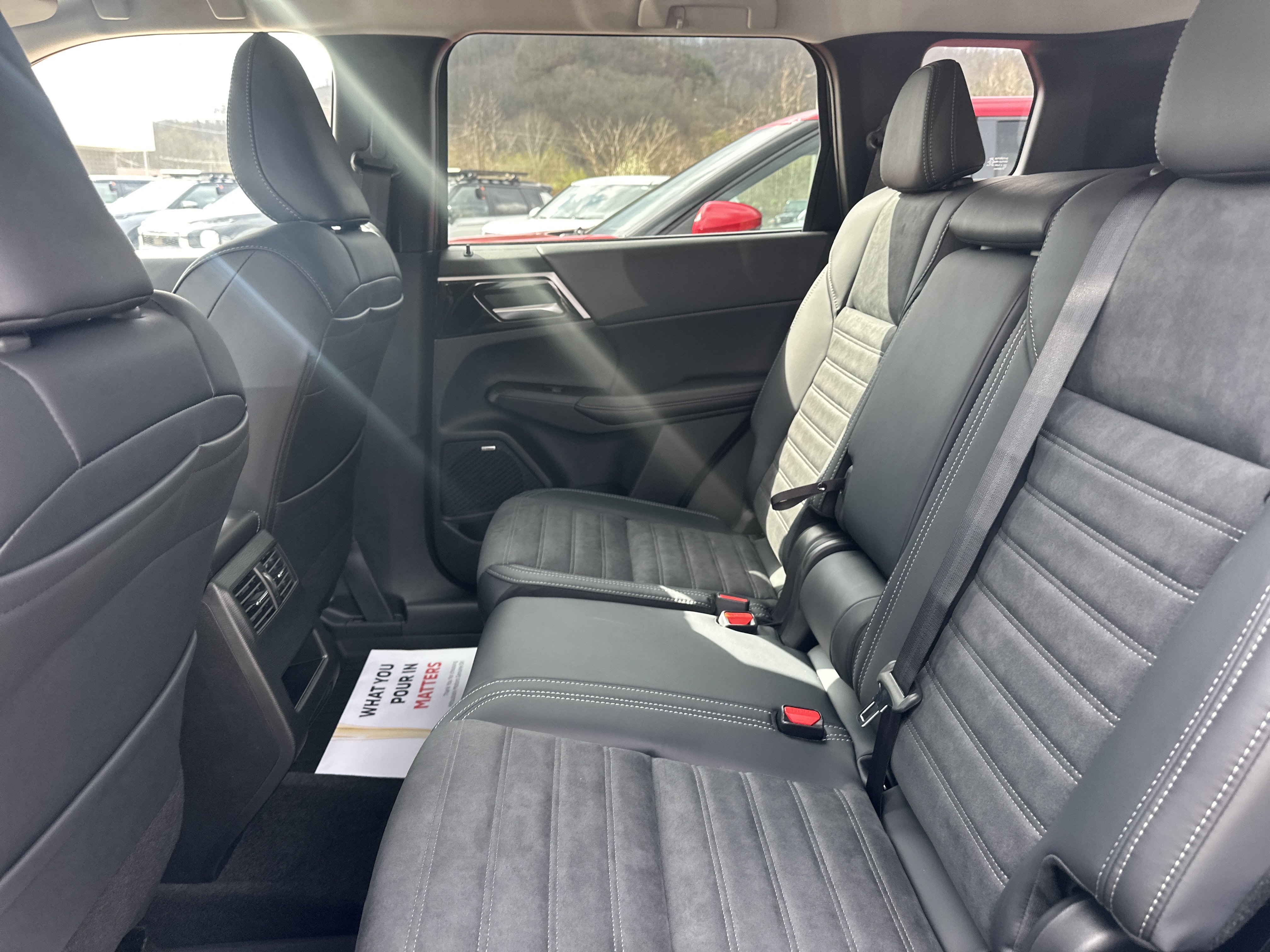 New 2026 Mitsubishi Outlander SE AWD/4WD image 18