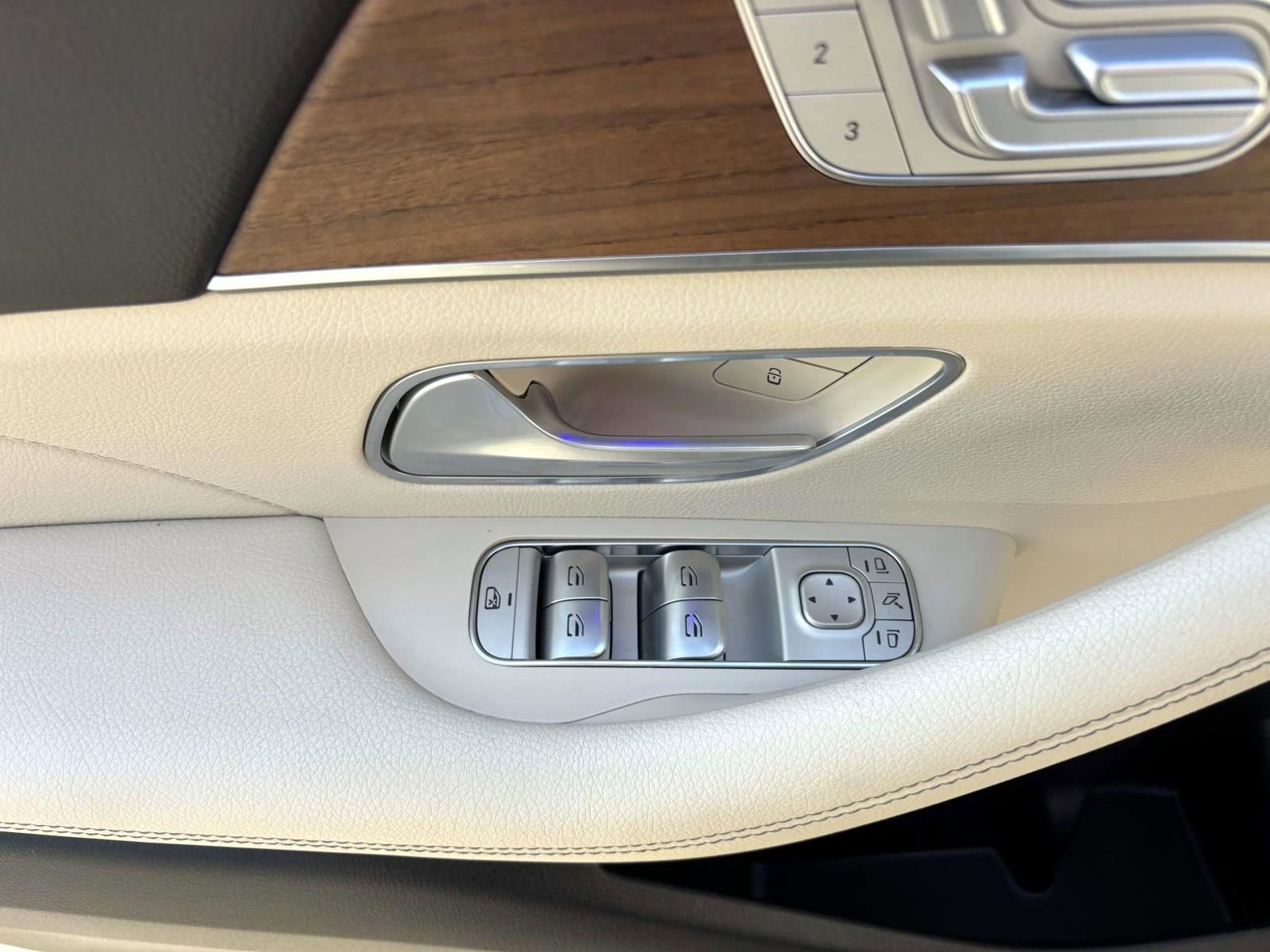 Used 2024 Mercedes-Benz GLE 450 4MATIC image 13