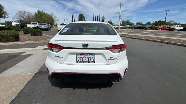 Used 2023 Toyota Corolla SE w/ SE Package image 5