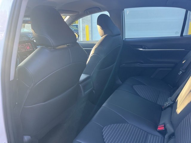 Used 2023 Toyota Camry SE image 18