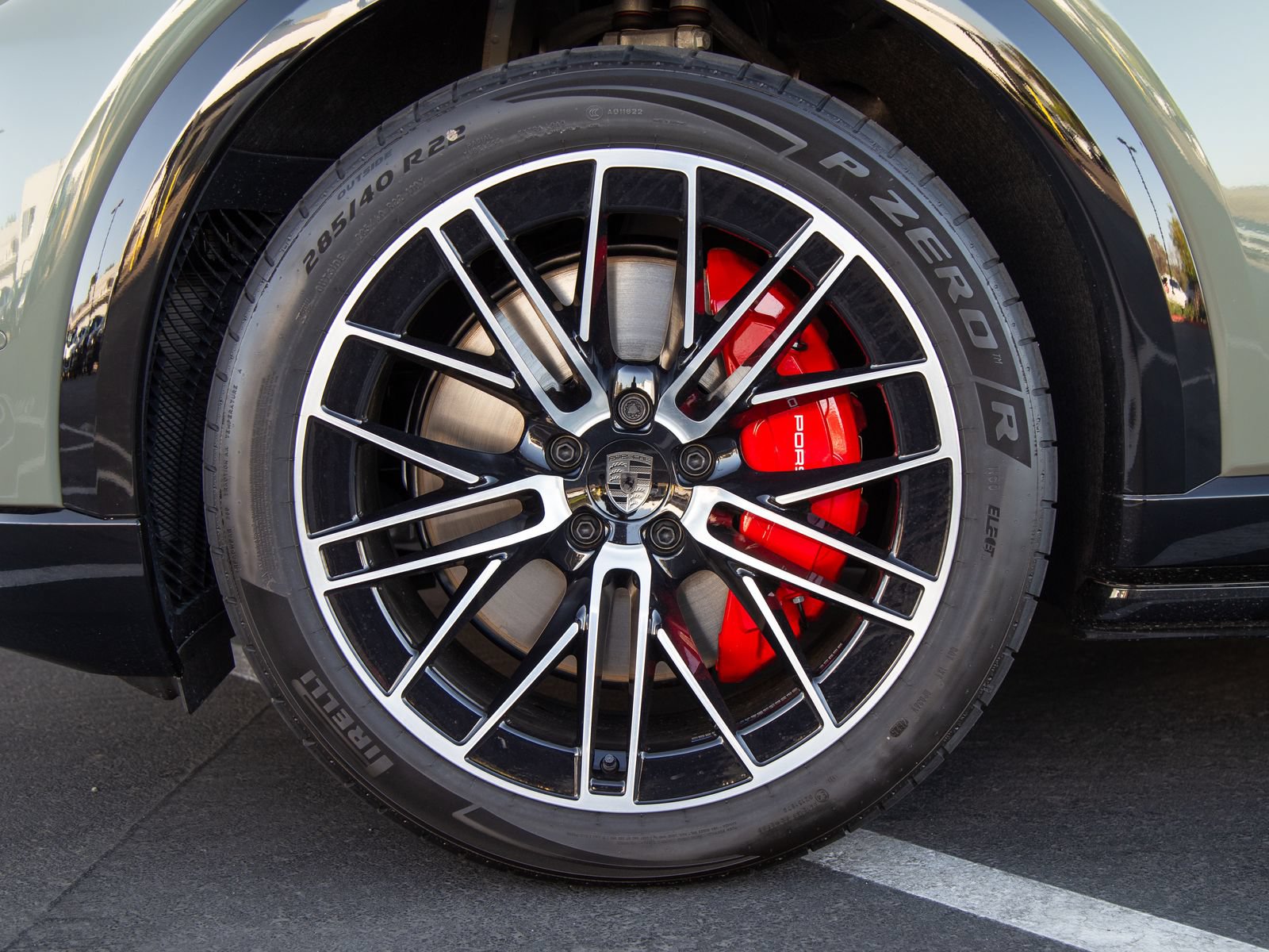 New 2026 Porsche Cayenne Turbo AWD/4WD image 12