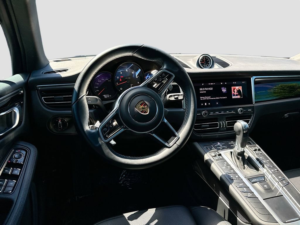 Used 2021 Porsche Macan AWD/4WD image 25