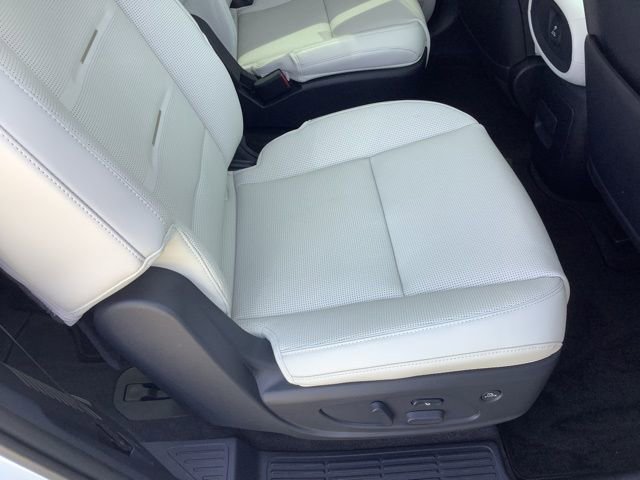 Certified 2026 Hyundai Palisade Calligraphy AWD/4WD image 16