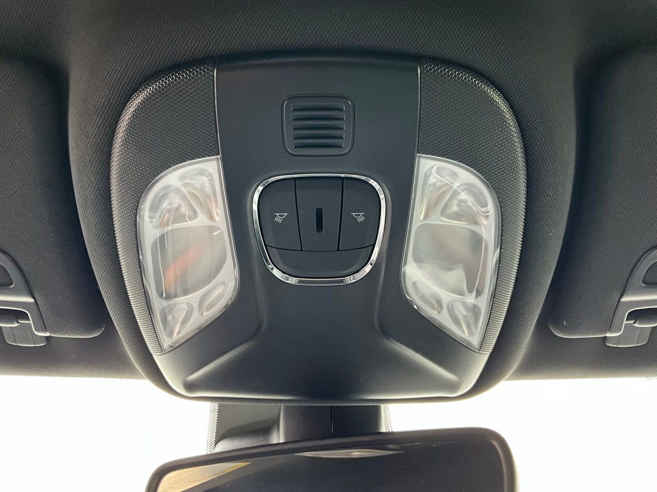 Used 2025 Jeep Compass Trailhawk image 16