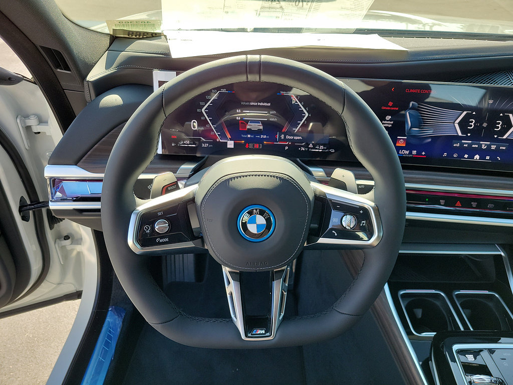 New 2026 BMW 750e xDrive w/ Premium Package AWD/4WD image 24