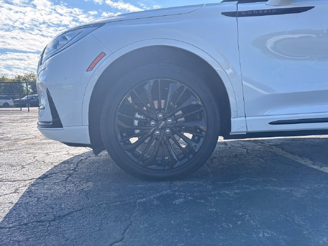 Certified 2024 Lincoln Corsair Reserve w/ Equipment Group 201A AWD/4WD image 30