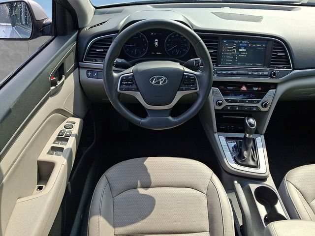 Used 2017 Hyundai Elantra Limited w/ Limited Tech Package 04 FWD image 11