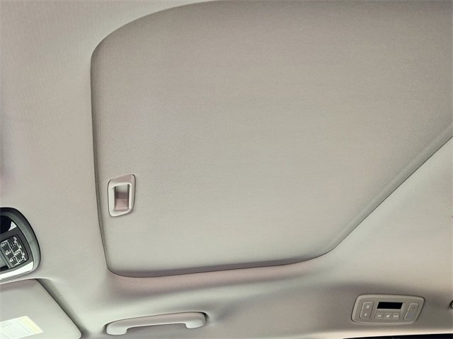 Certified 2025 Kia Carnival SX image 26