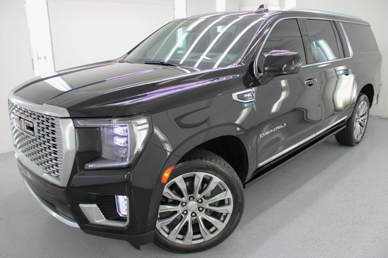 Used 2022 GMC Yukon XL Denali AWD/4WD image 30
