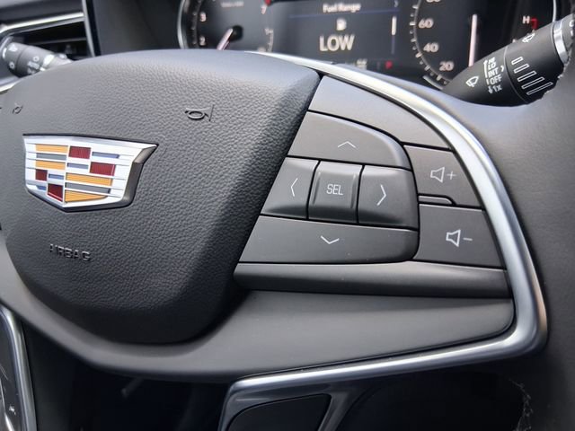 New 2026 Cadillac XT5 Luxury image 12