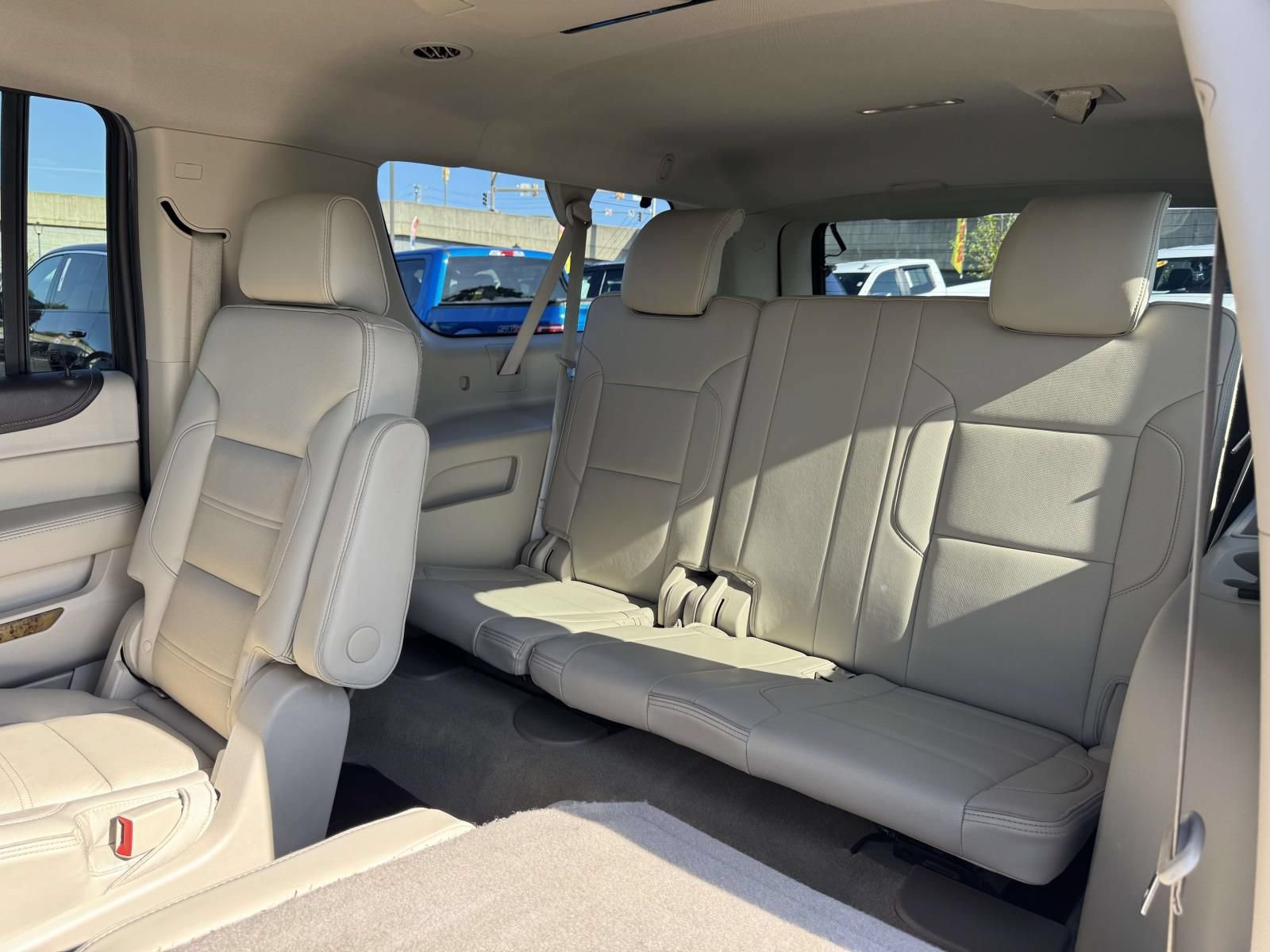 Used 2017 GMC Yukon XL Denali w/ Open Road Package AWD/4WD image 22