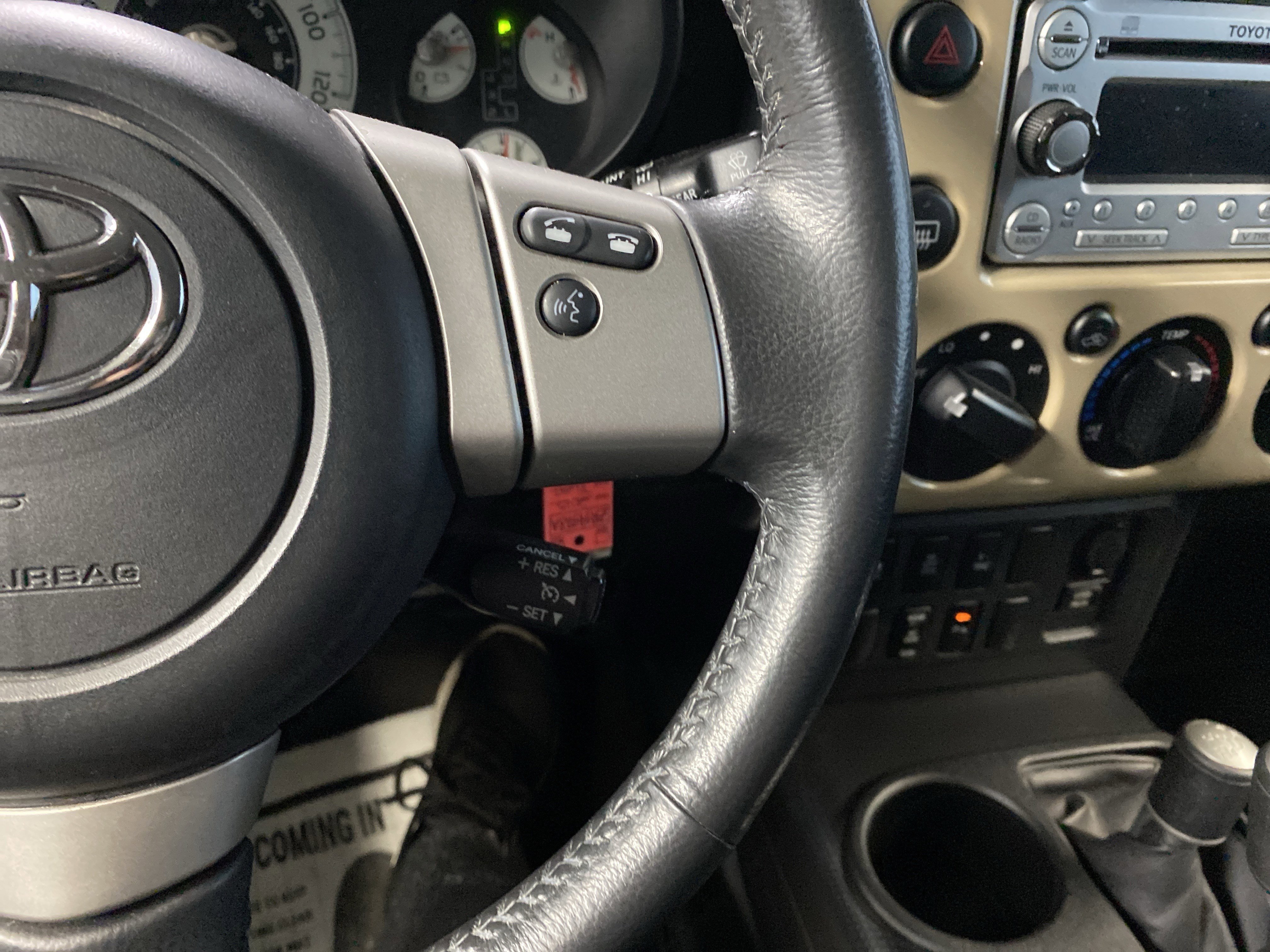 Used 2013 Toyota FJ Cruiser 4WD image 20