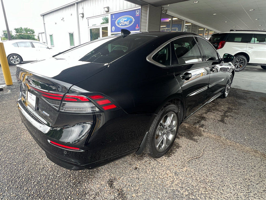 Used 2024 Honda Accord EX-L image 9