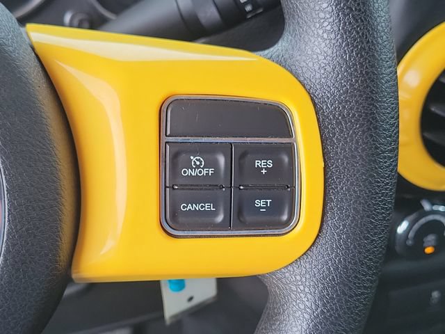 Used 2015 Jeep Wrangler Sport AWD/4WD image 9