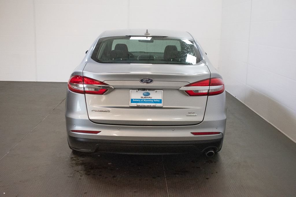Used 2020 Ford Fusion SE FWD image 5