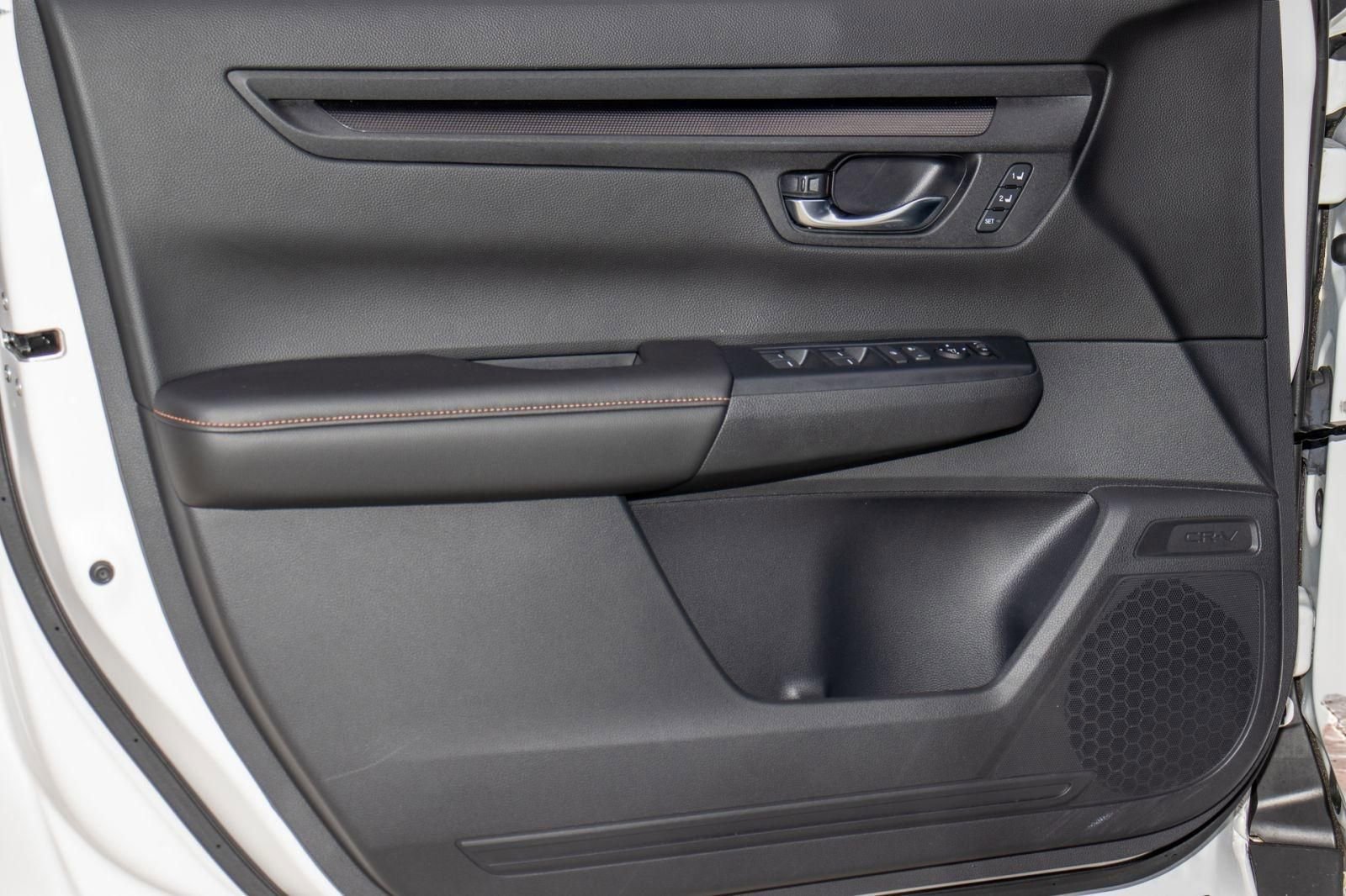 Certified 2025 Honda CR-V Sport-L image 11