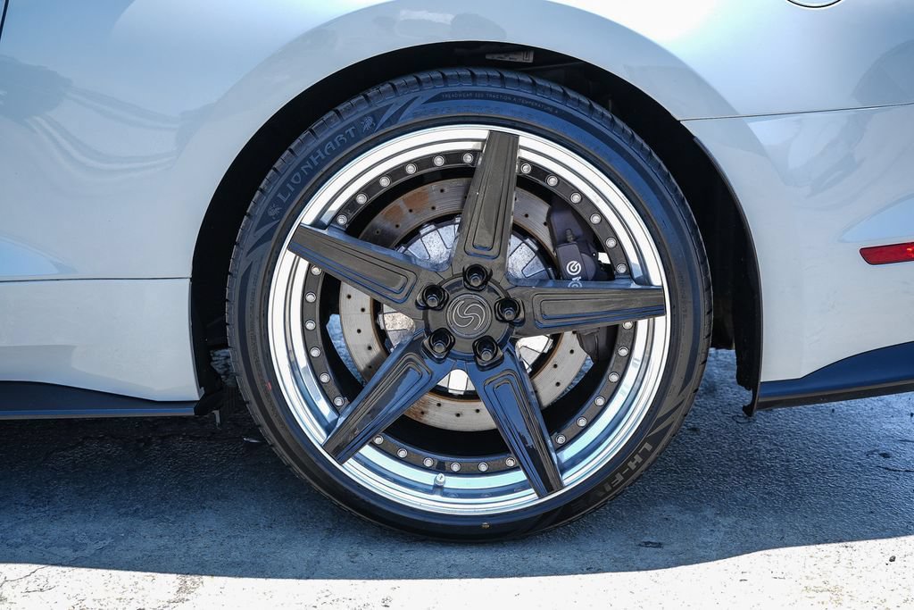 Used 2017 Ford Mustang Shelby GT350 w/ Electronics Package RWD image 12