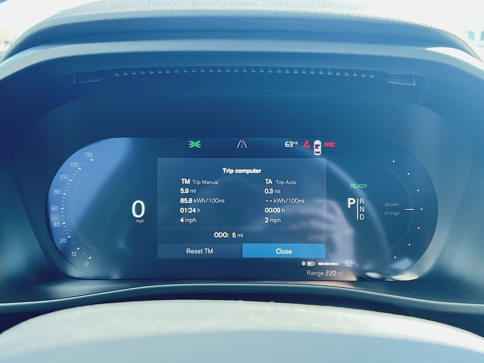 New 2026 Volvo EX40 Plus w/ Climate Package image 17