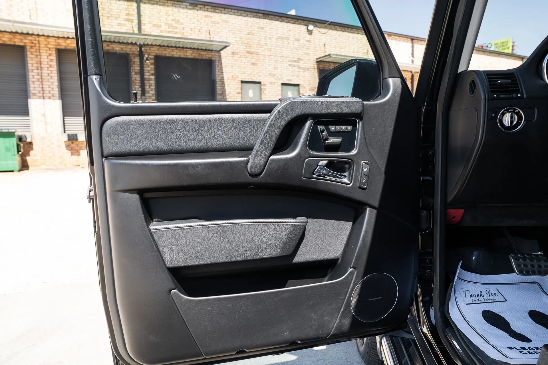 Used 2016 Mercedes-Benz G 550 image 27