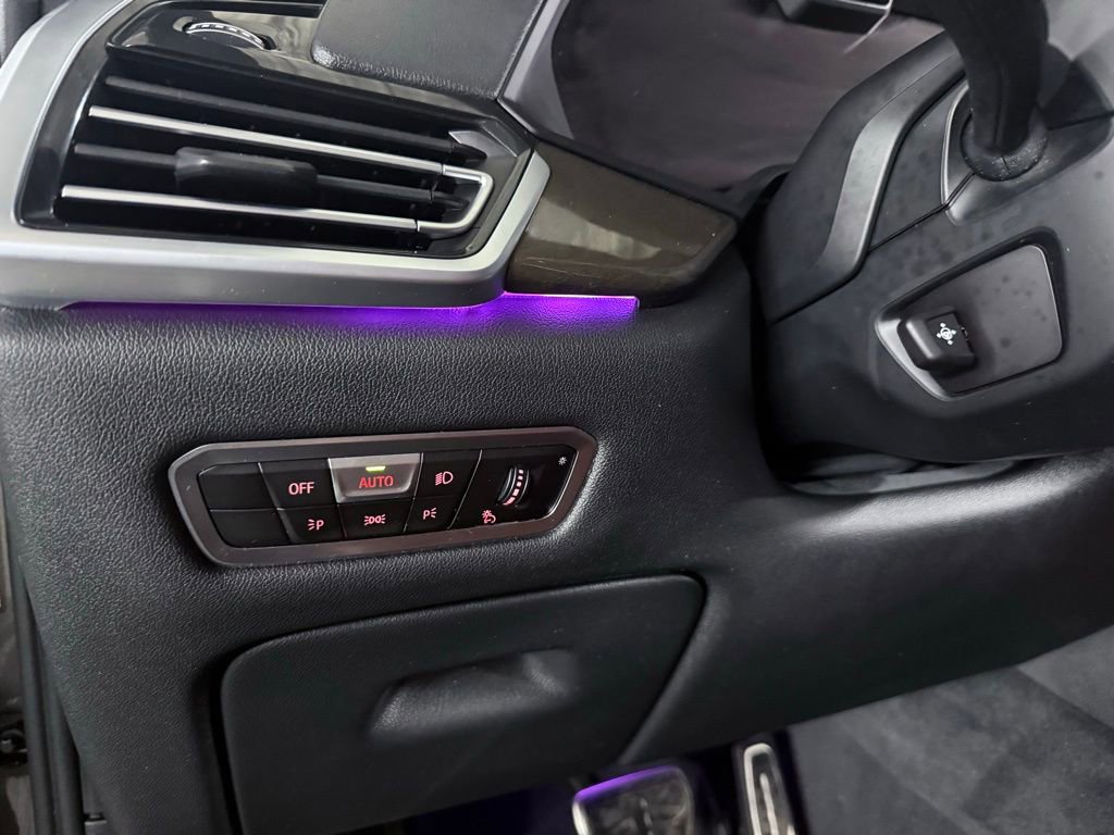 Used 2022 BMW X5 xDrive45e w/ M Sport Package image 19