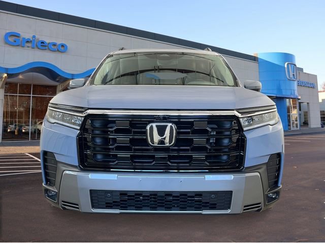 New 2026 Honda Pilot Touring image 10