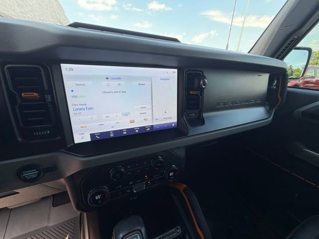 Used 2023 Ford Bronco Badlands w/ Sasquatch Package AWD/4WD image 33