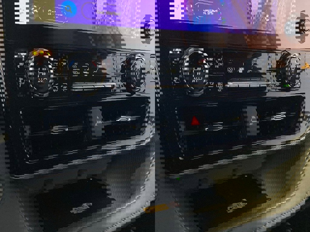 Used 2024 Toyota Highlander Platinum image 26