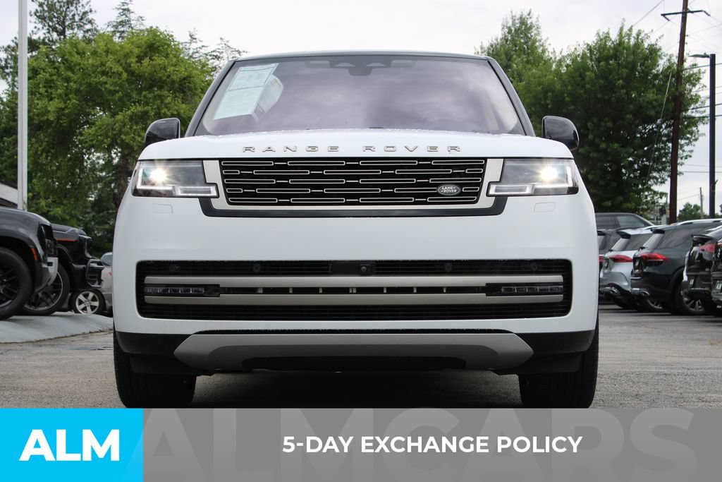 Used 2023 Land Rover Range Rover SE AWD/4WD image 4
